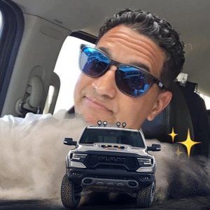 Meet your Posher, Angelo